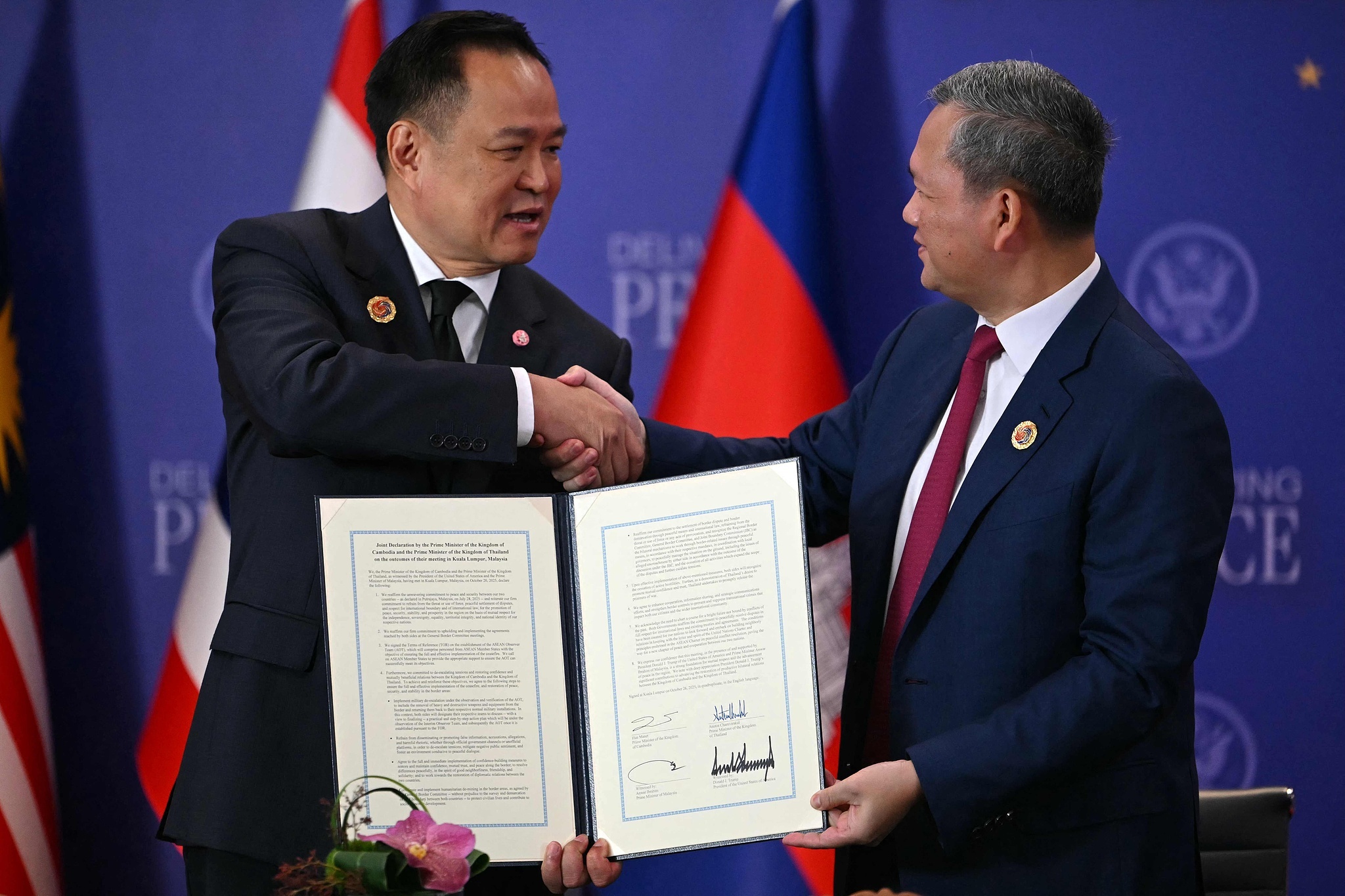 泰国和柬埔寨就两国边界和平问题签署联合声明 泰国和柬埔寨就两国边界和平问题签署联合声明_fororder_IMG_8866