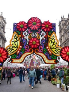 墨西哥城:新年气氛渐浓 墨西哥城:新年气氛渐浓