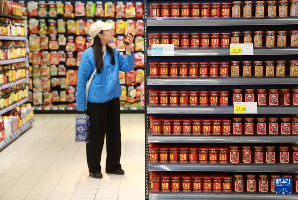 11月份中国CPI同比上涨0.7% 11月份中国CPI同比上涨0.7%