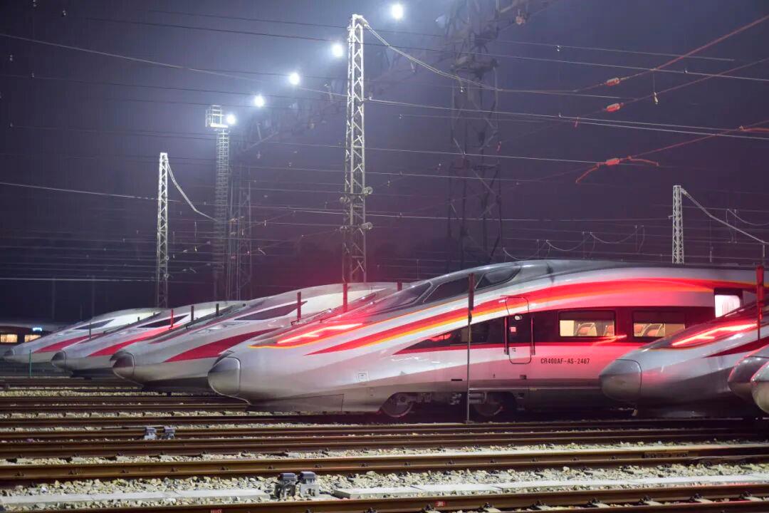 一天跑300多列复兴号!这条高铁调图后到底有多忙? 一天跑300多列复兴号!这条高铁调图后到底有多忙?