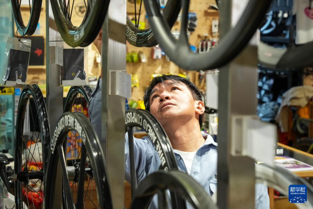 香港故事丨前“亚洲车王”黄金宝:全运会成就“骑迹”人生 香港故事丨前“亚洲车王”黄金宝:全运会成就“骑迹”人生