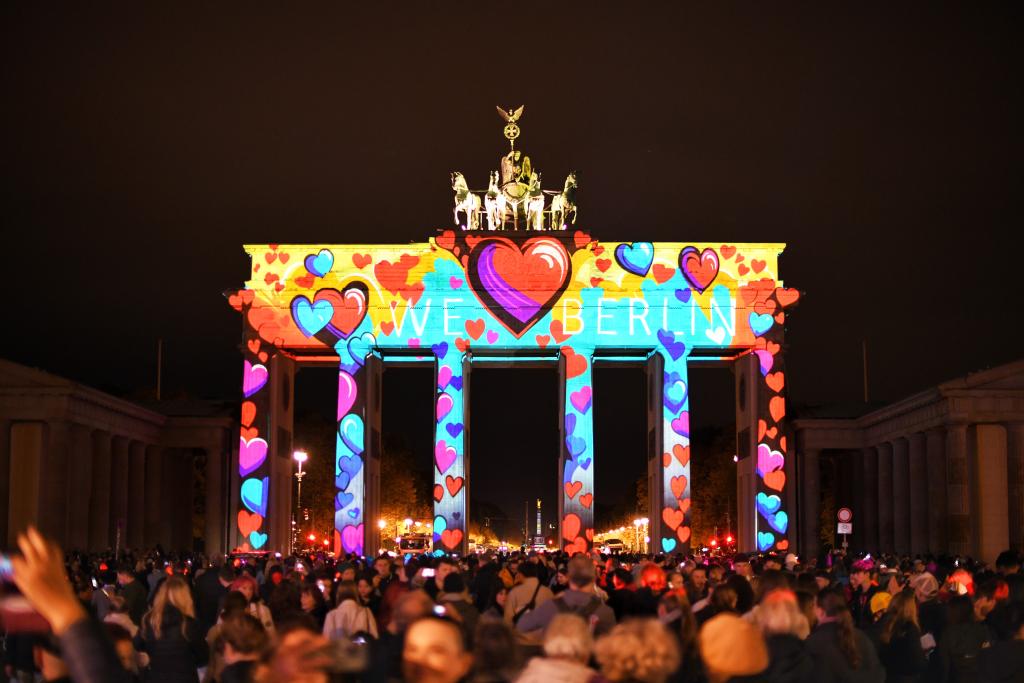 记者观察:黑胶唱片“翻红” 旧日美好重温 记者观察:黑胶唱片“翻红” 旧日美好重温