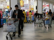 霍尔木兹海峡“梗阻”推高海湾国家食品价格 霍尔木兹海峡“梗阻”推高海湾国家食品价格