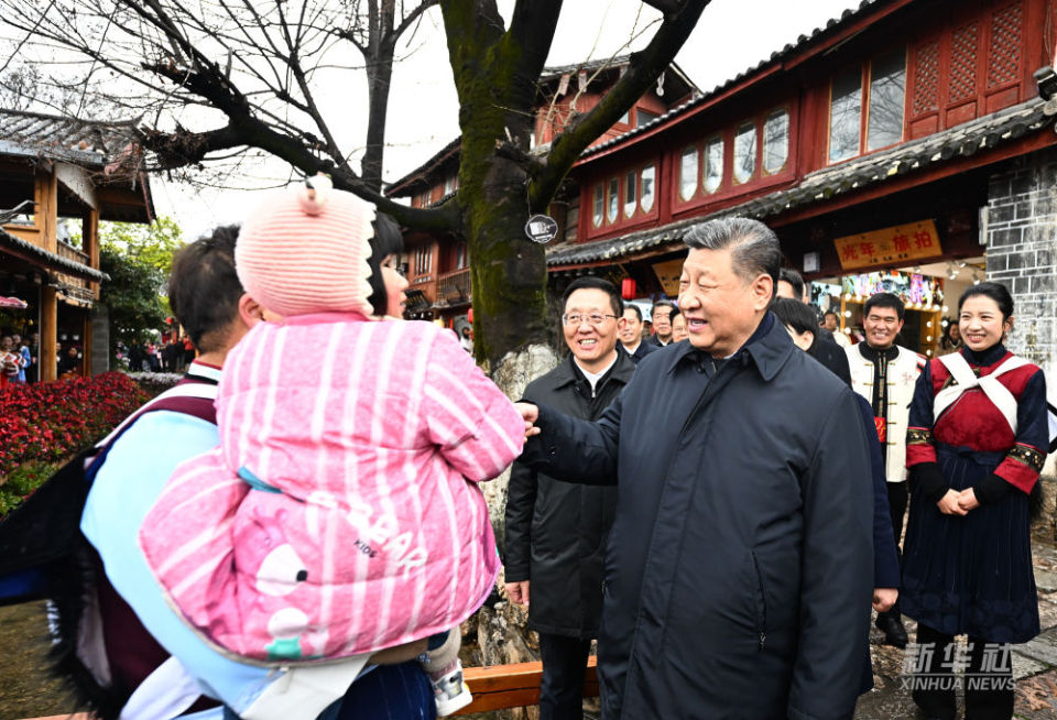 习近平在云南丽江市考察调研