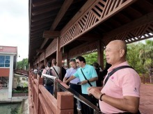 两岸一家亲 共饮一江水——金门同胞参观福建向金门供水工程 两岸一家亲 共饮一江水——金门同胞参观福建向金门供水工程