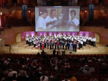 记者观察:黑胶唱片“翻红” 旧日美好重温 记者观察:黑胶唱片“翻红” 旧日美好重温