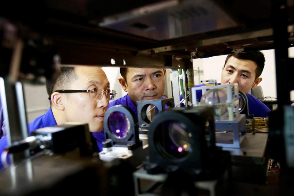 “神二十一”飞天在即 乘组地面训练精彩瞬间→ “神二十一”飞天在即 乘组地面训练精彩瞬间→