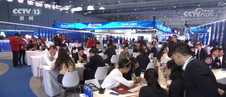 多维度“数”看“进博魅力” 透过亮眼“成绩单”感知中国经济蓬勃“脉动”