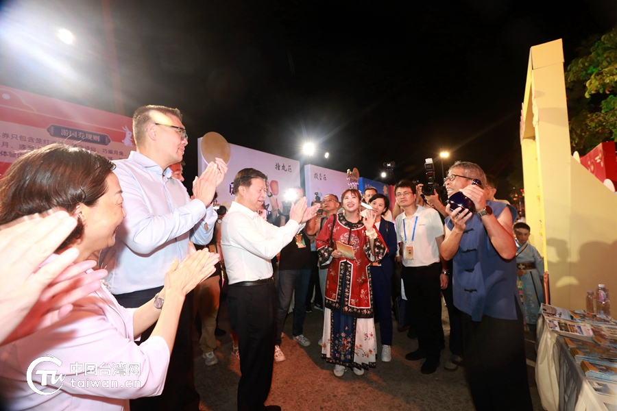 2025年两岸同胞迎中秋联谊活动在福州举办