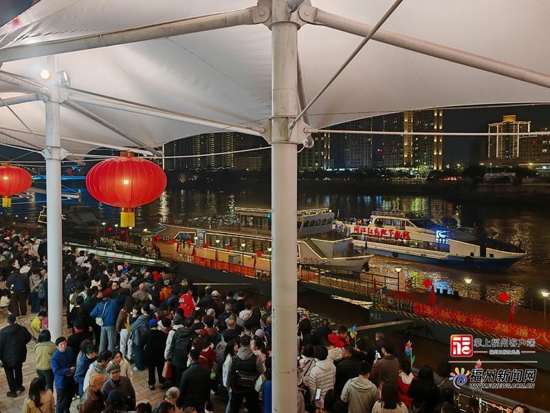 水运客运量攀升!福州春节“闽江游”“内河游”成热点 水运客运量攀升!福州春节“闽江游”“内河游”成热点