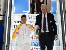 米兰冬奥会火种抵达意大利 即将开启本土传递 米兰冬奥会火种抵达意大利 即将开启本土传递