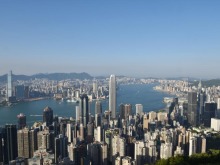 明珠更是璀璨时——2025年香港由治及兴迈出新步伐 明珠更是璀璨时——2025年香港由治及兴迈出新步伐