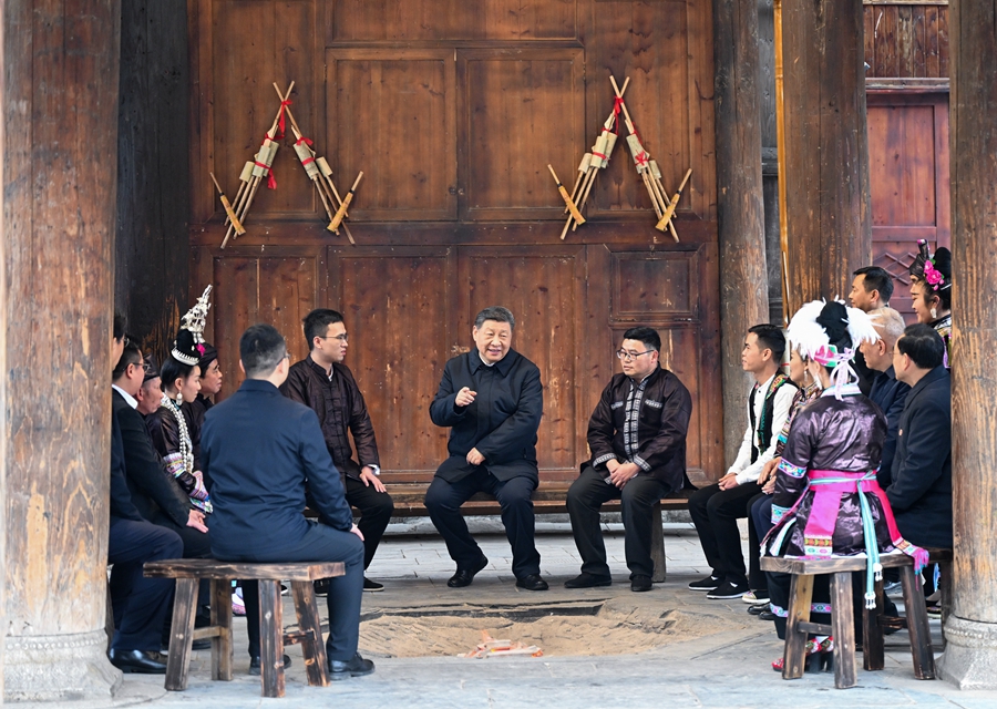 习近平在贵州考察时强调 坚持以高质量发展统揽全局 在中国式现代化进程中展现贵州新风采