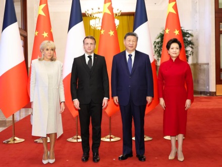 习近平同法国总统马克龙举行会谈