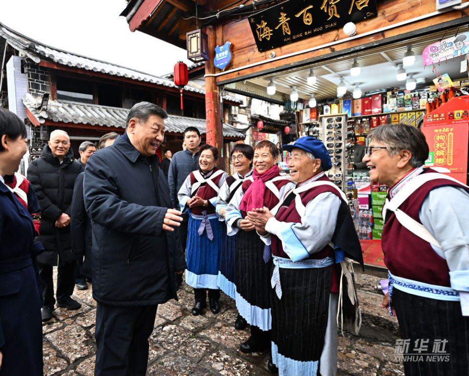 习近平在云南丽江市考察调研