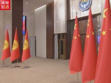 习近平同吉尔吉斯斯坦总统扎帕罗夫会谈 习近平同吉尔吉斯斯坦总统扎帕罗夫会谈