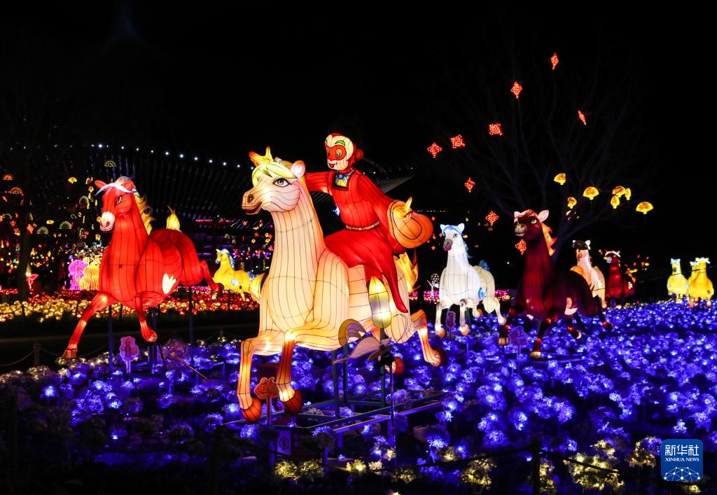 北京:“天宫灯会”点亮冬夜 北京:“天宫灯会”点亮冬夜