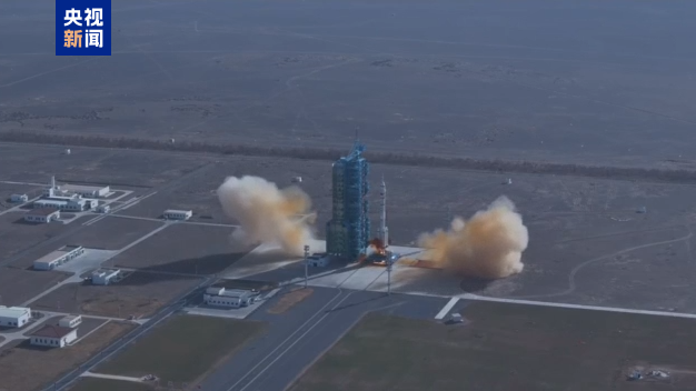 神舟二十二号飞船发射升空 神舟二十二号飞船发射升空
