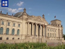 德国总理:铭记历史、正视过去永无止境 德国总理:铭记历史、正视过去永无止境