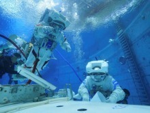 “神二十一”飞天在即 乘组地面训练精彩瞬间→