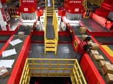 超645亿件!前4个月快递业务量同比增长5.1% 超645亿件!前4个月快递业务量同比增长5.1%