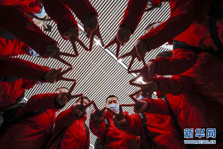 “当我们摘下口罩，看到彼此胜利的微笑”——重庆对口支援孝感市抗击疫情纪实