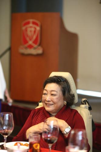 “水饺皇后”湾仔码头创办人臧健和逝世 享年73岁 “水饺皇后”湾仔码头创办人臧健和逝世 享年73岁