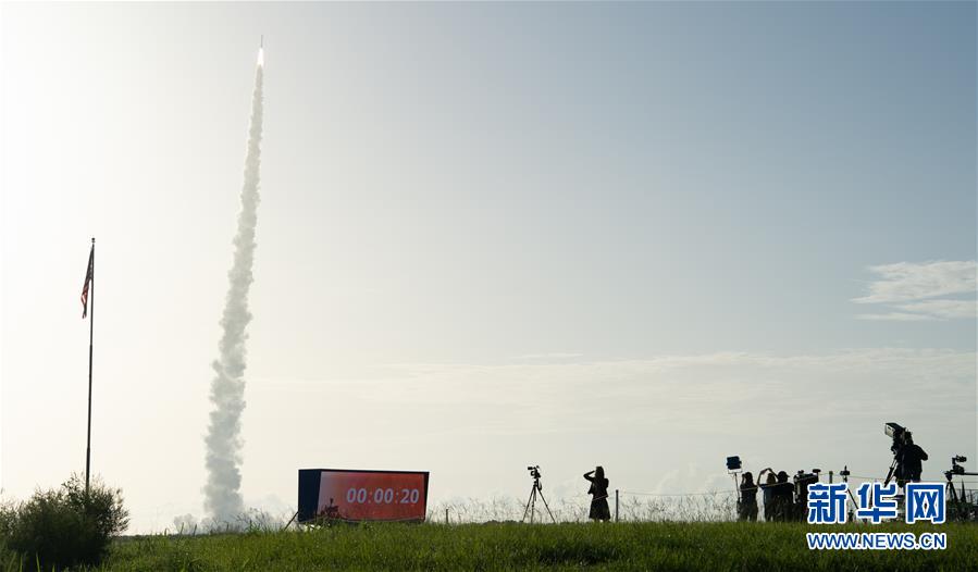 美国发射“毅力”号火星车 将探索火星生命迹象