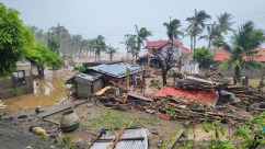Super Typhoon Fung-wong claims at least 2 lives ahead of landfall