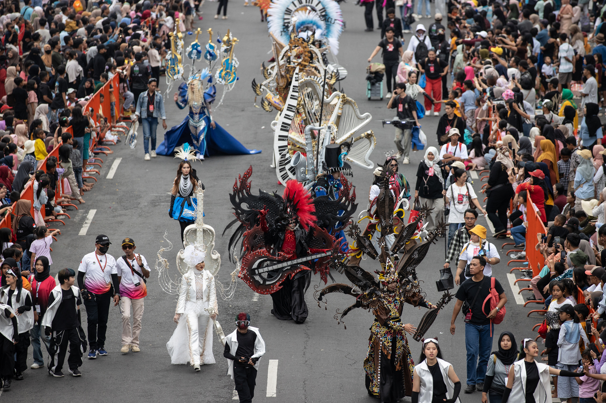 Indonesia’s Jember Fashion Carnival: A Runway Like No Other_fororder_VCG31N2229374538