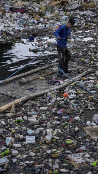 Philippines Faces Severe Plastic Pollution Crisis: 90% of Trash in Manila Bay Comprises Plastic Waste