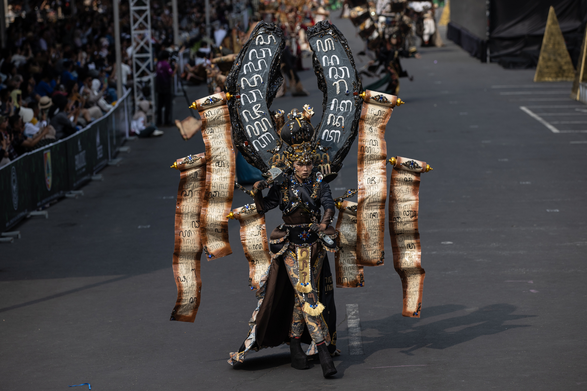 Indonesia’s Jember Fashion Carnival: A Runway Like No Other_fororder_VCG31N2229371653