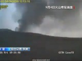 印尼多座机场因火山喷发关闭 影响逾34万旅客
