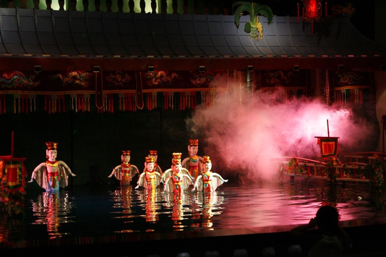 Art at Your Fingertips: A Hidden Map of Southeast Asian Puppetry_fororder_VCG11419027167
