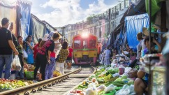 When Rails Double as Stalls: Thailand’s Bizarre Yet Fascinating Bazaar