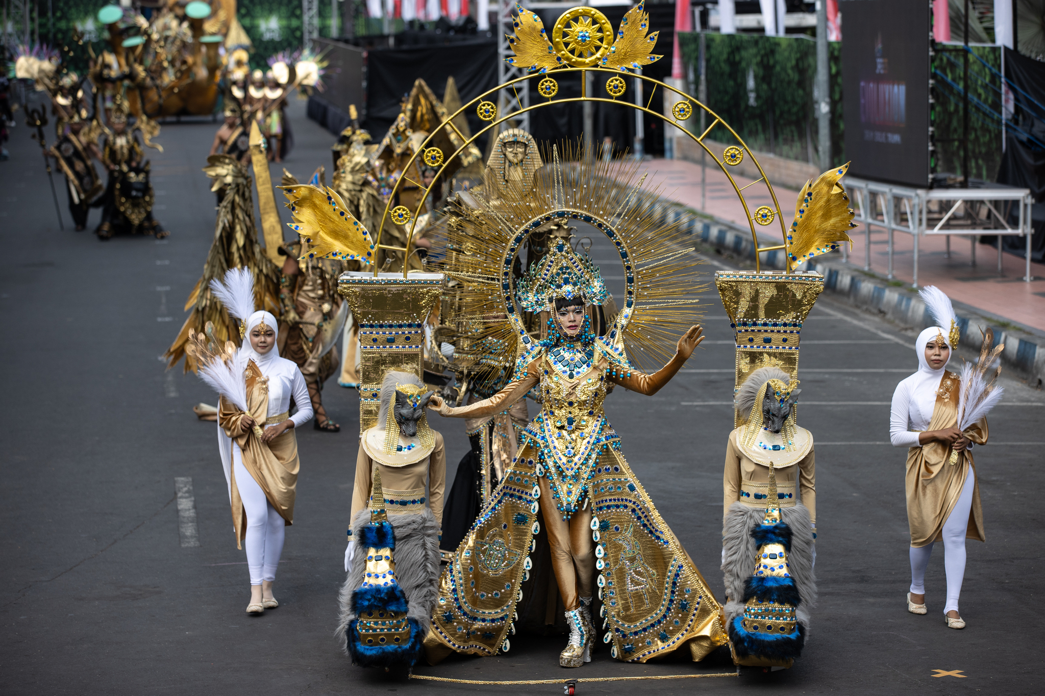 Indonesia’s Jember Fashion Carnival: A Runway Like No Other_fororder_VCG31N2229372848