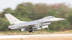 泰国军方称已出动F-16战机摧毁柬方两处军事设施