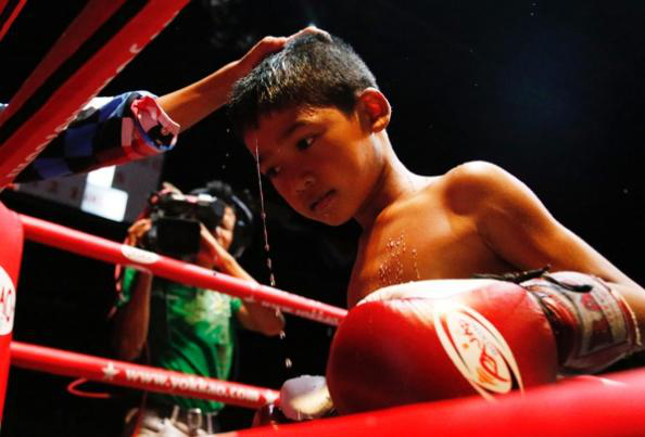 Child Muay Thai in Pattaya: Playmates Turned Rivals in the Ring_fororder_图片12