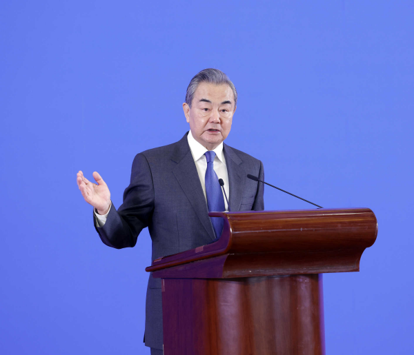 王毅谈2023年中国外交的六个坚定选择