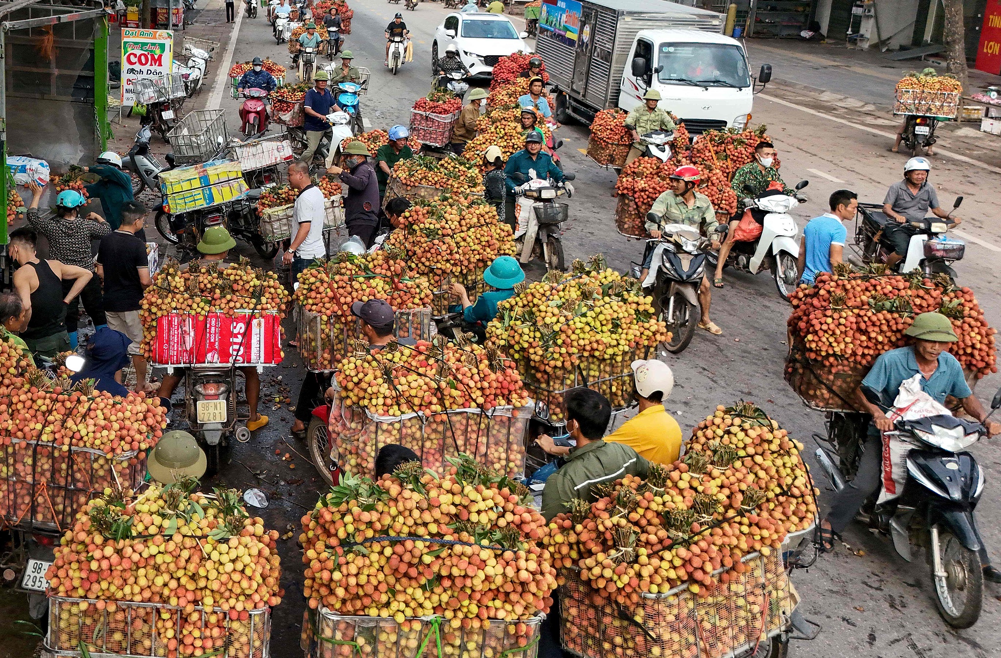 越南：骑摩托穿越城市 会成为旧日的记忆吗？_fororder_VCG111574587049