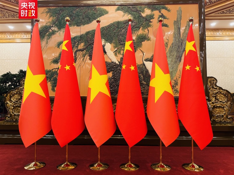 习近平会见越南国家主席梁强_fororder_IMG_5926