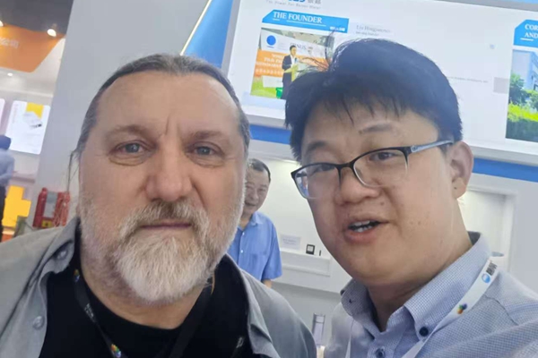 【全景南海】新加坡海归博士的“膜”法人生_fororder_微信图片_2025-07-02_215908_987