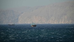 马来西亚说伊朗允许马滞留油轮通行霍尔木兹海峡