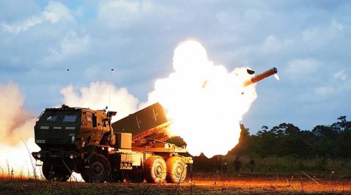 菲律宾离南海“火药桶”还有多远？