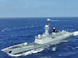 中国海军红河舰与印尼海军“莱”号护卫舰位台岛以东海域圆满完成通航演练