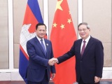 李强会见柬埔寨首相洪玛奈