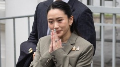 佩通坦辞去为泰党党首职务
