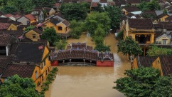 Vietnam's southern hub plans 350 mln USD canal upgrade to ease flooding_fororder_6315753653943713010