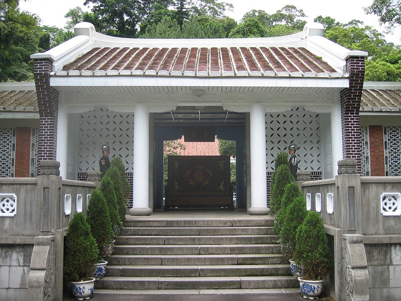 民进党又搞“去蒋化” 两蒋“陵寝”要被改名