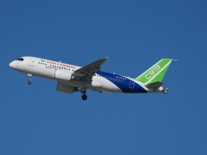 C919高原型首架机完成首飞